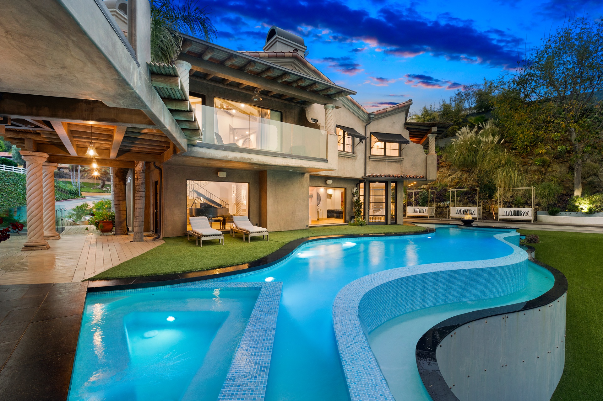 16479 Royal Hills Dr, Encino, CA – image 36