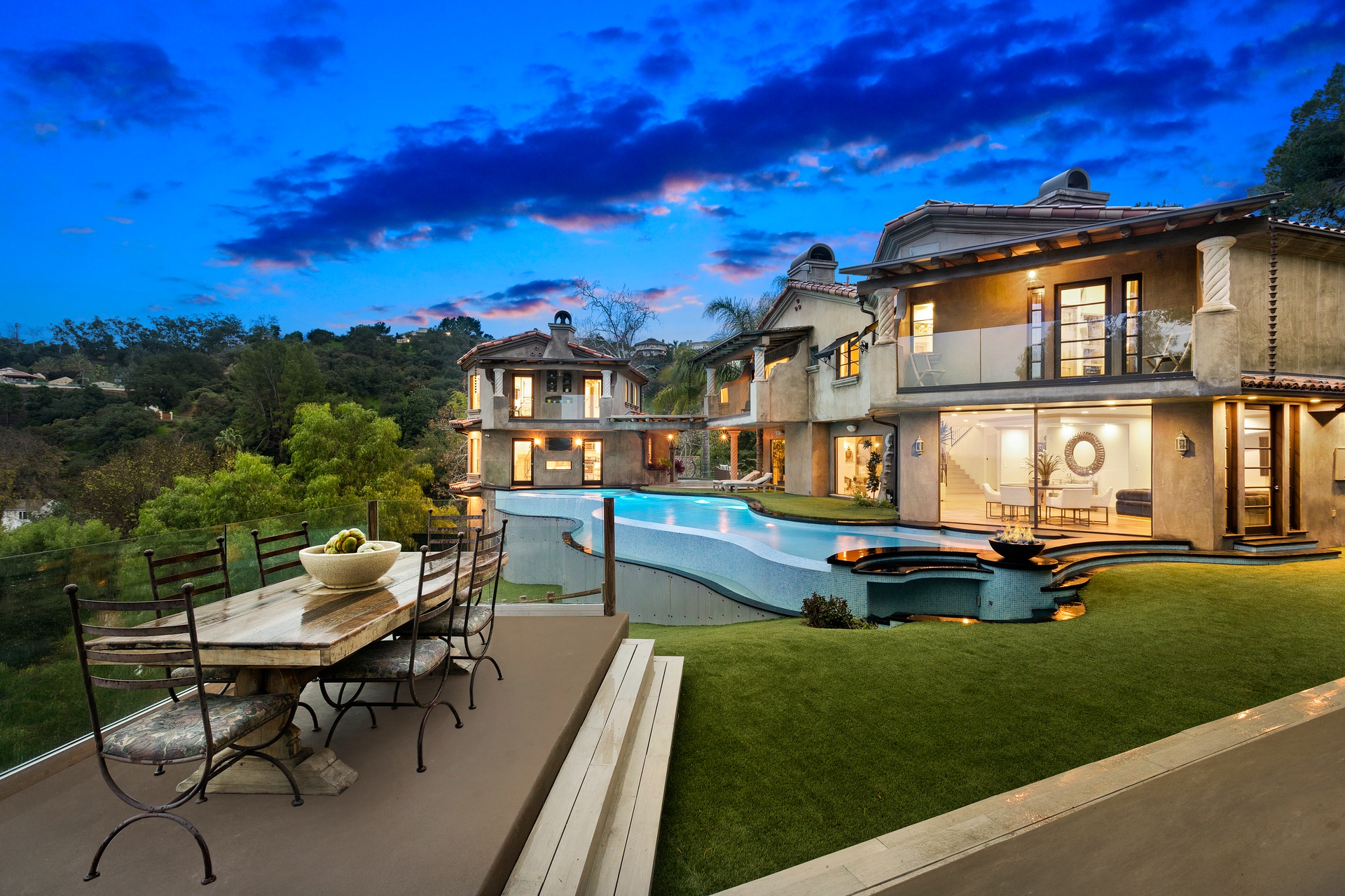 16479 Royal Hills Dr, Encino, CA – image 37