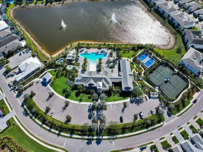 New Construction & Ready for Immediate Occupancy - Spacious Waterfront – image 43