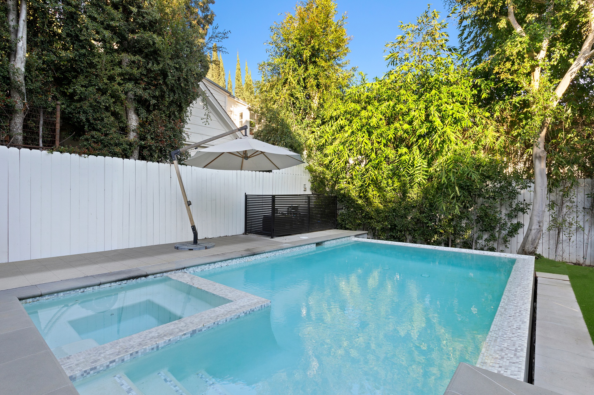 1738 Nichols Canyon Rd, Los Angeles – image 19
