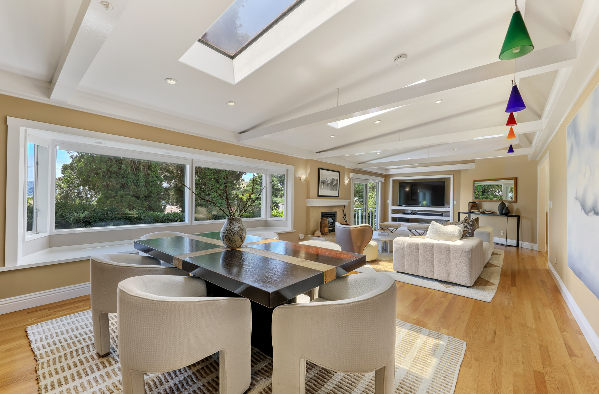 Easy Living In Del Mar Estates – image 4