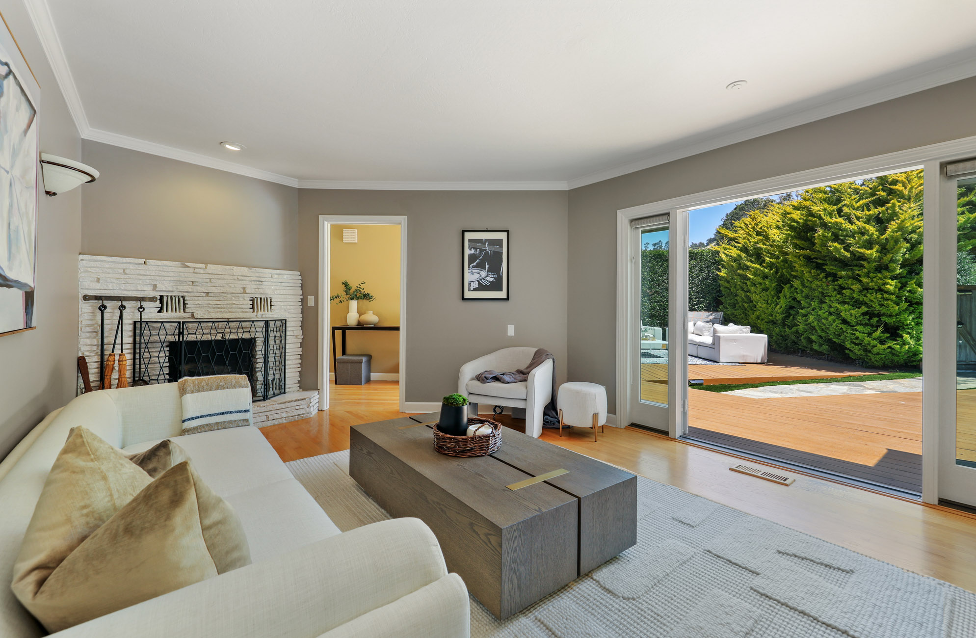 Easy Living In Del Mar Estates – image 5