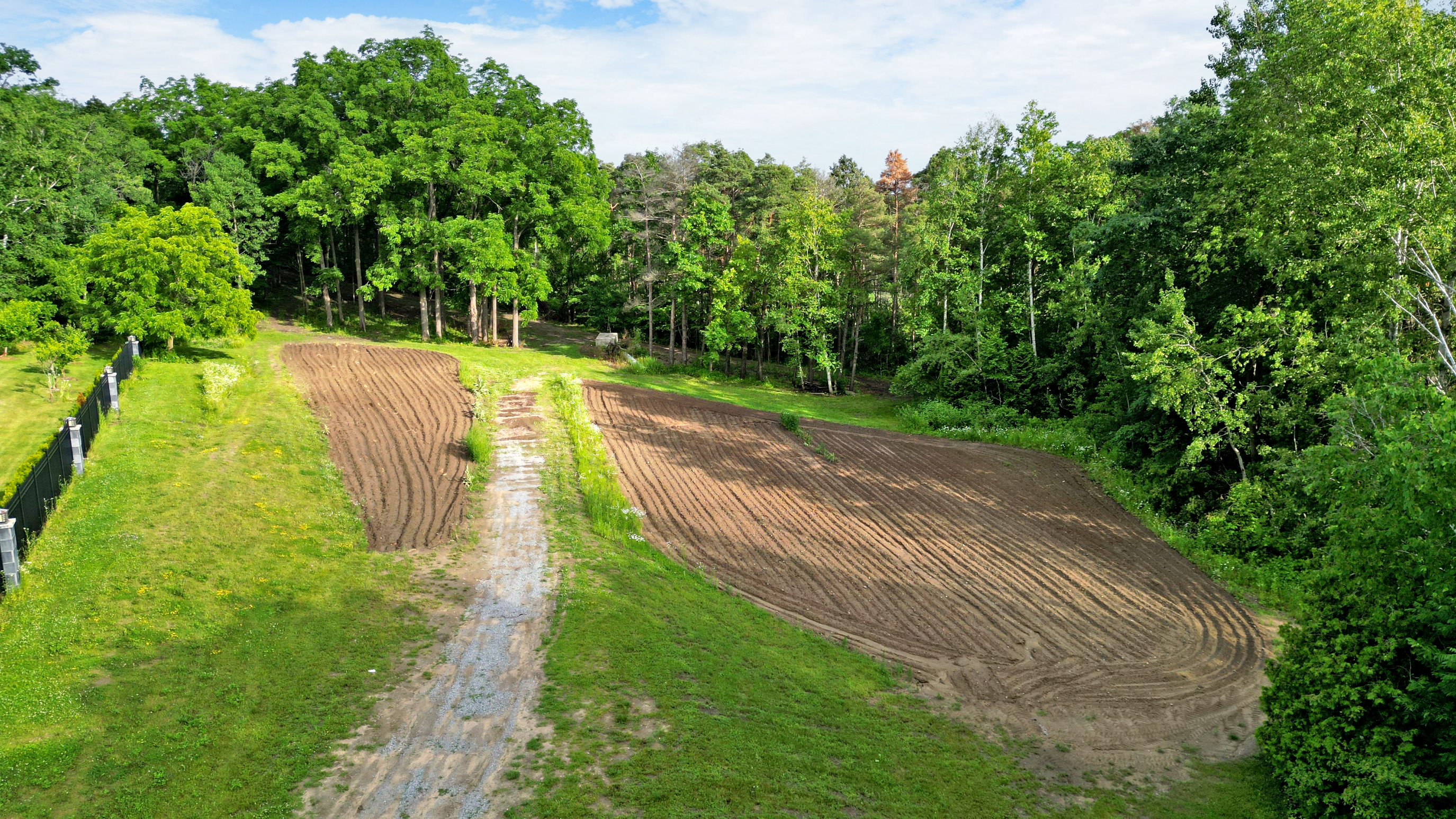 Woodland Acres Building Opportunity – image 3