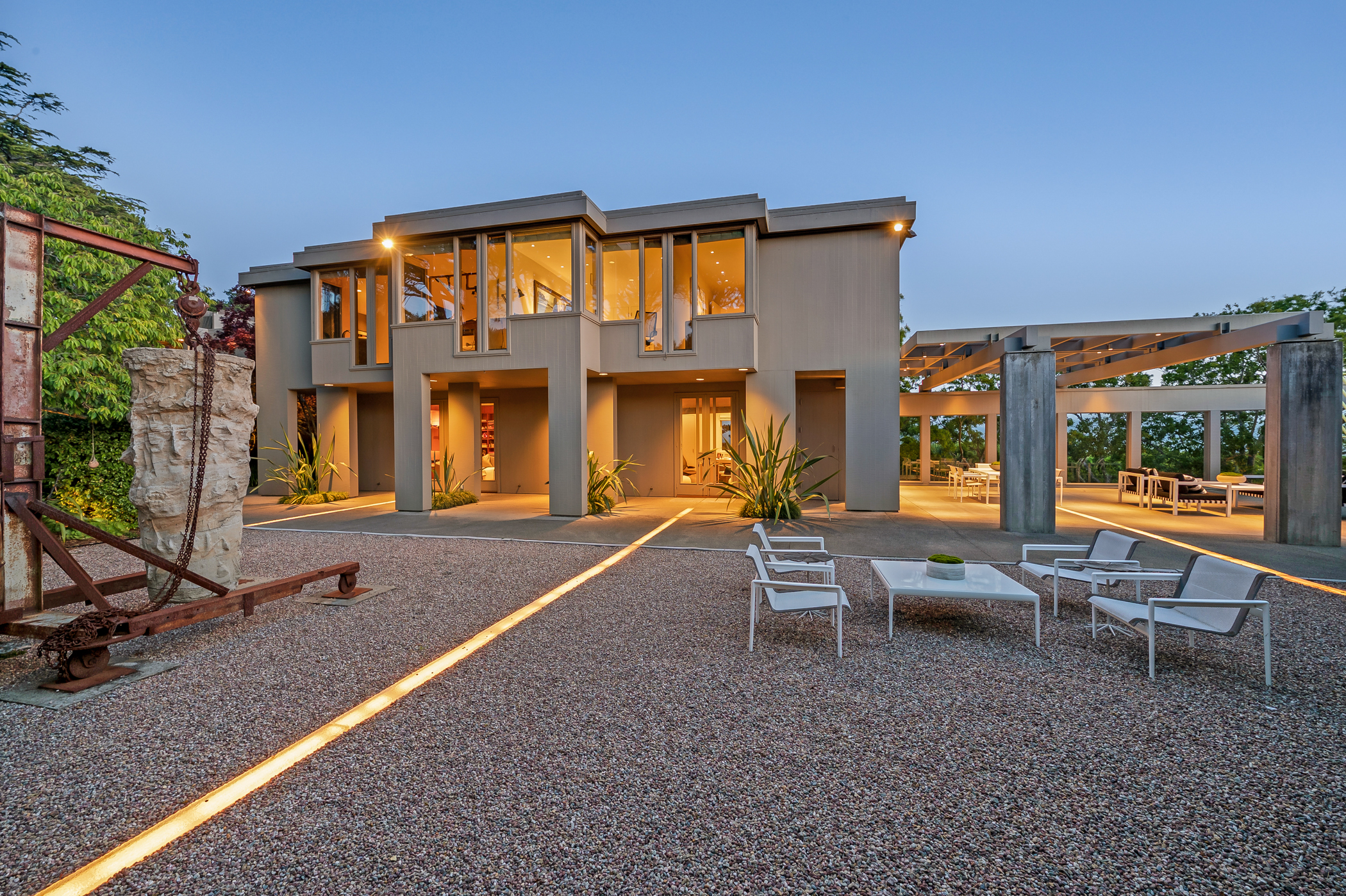 THE EXTRAORDINARY 'ART HOUSE' – image 1