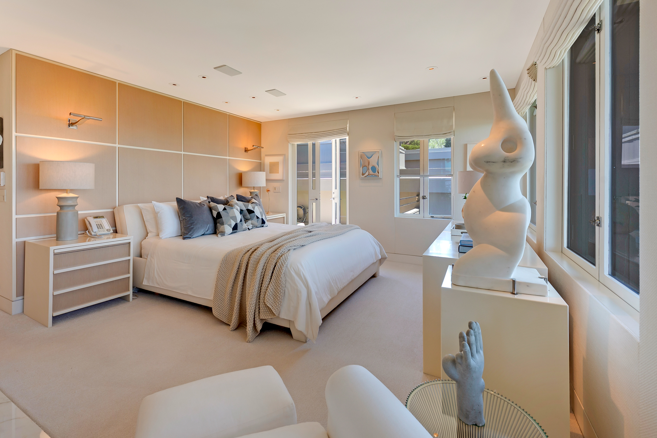 THE EXTRAORDINARY 'ART HOUSE' – image 20