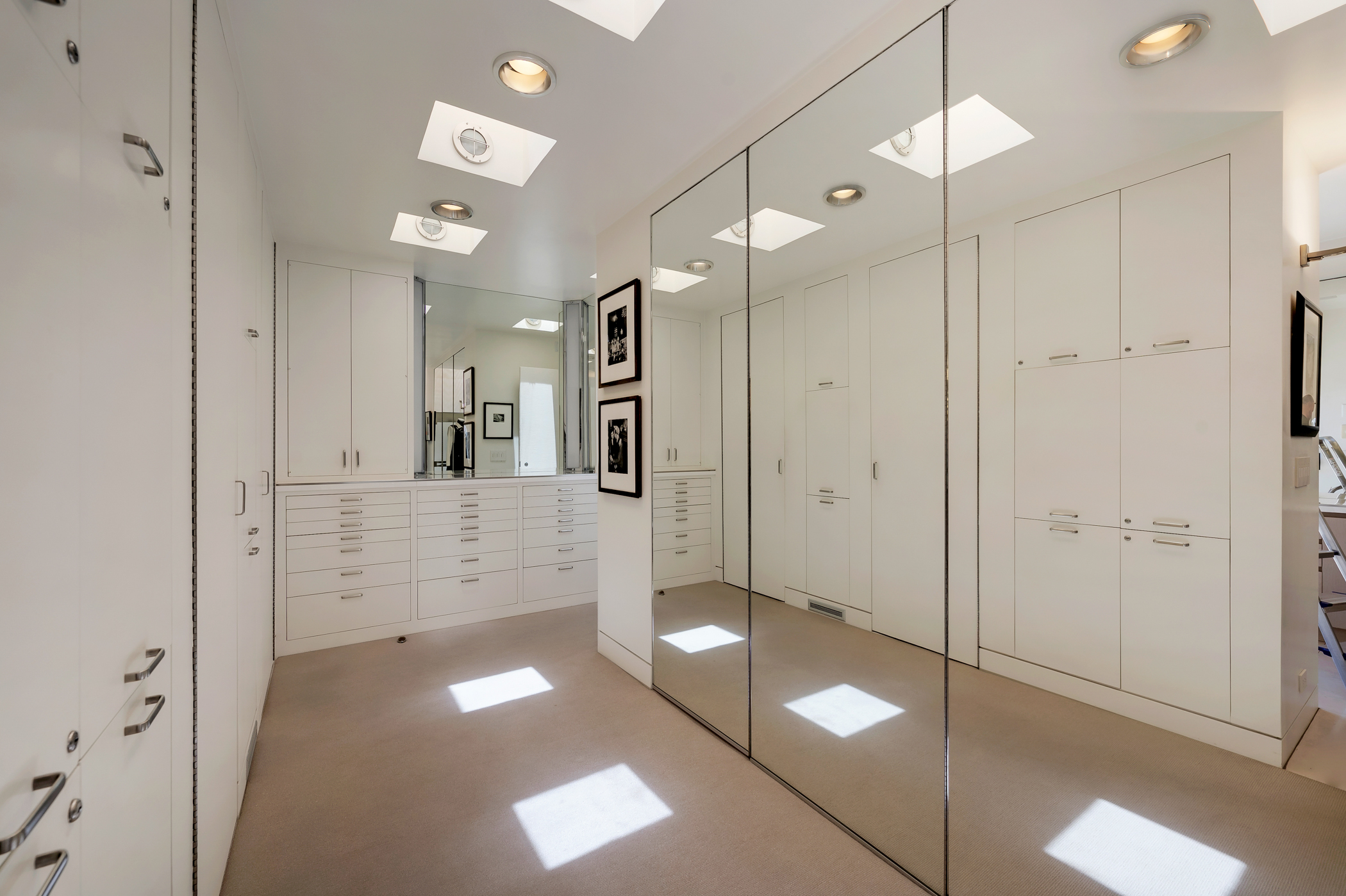 THE EXTRAORDINARY 'ART HOUSE' – image 22