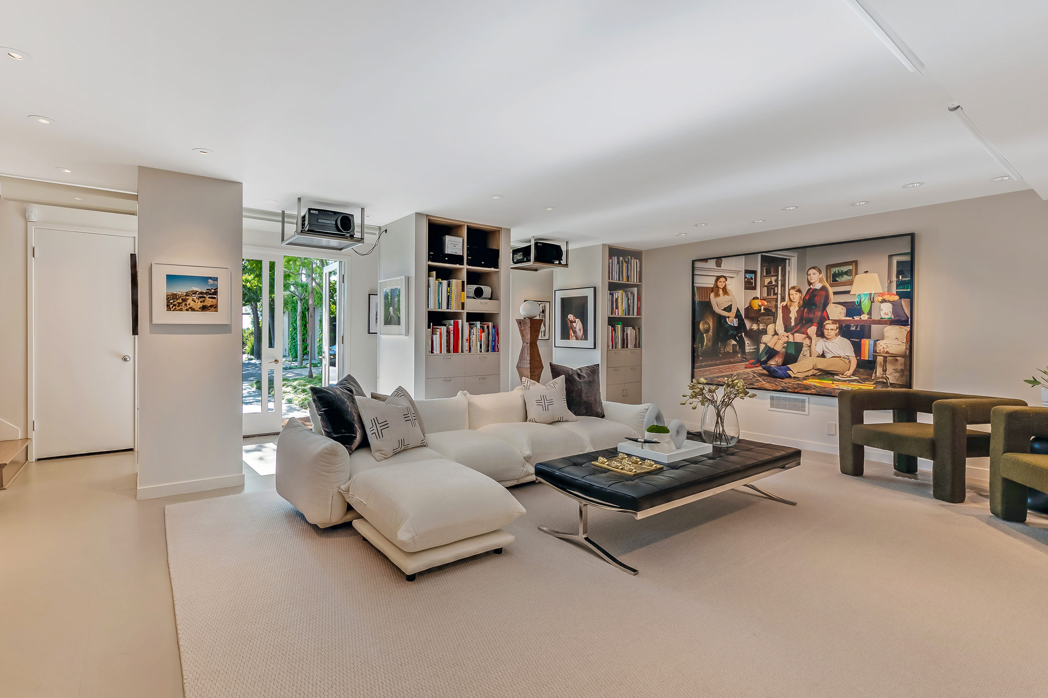 THE EXTRAORDINARY 'ART HOUSE' – image 28