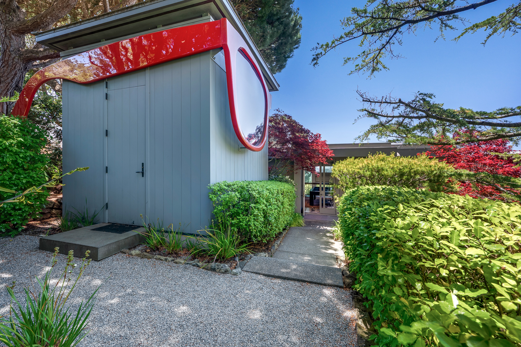 THE EXTRAORDINARY 'ART HOUSE' – image 34