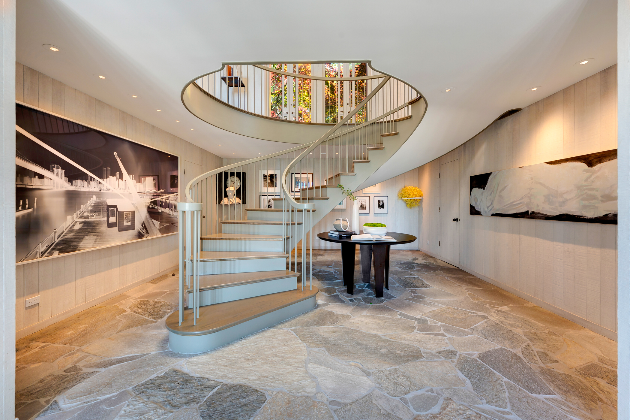 THE EXTRAORDINARY 'ART HOUSE' – image 4