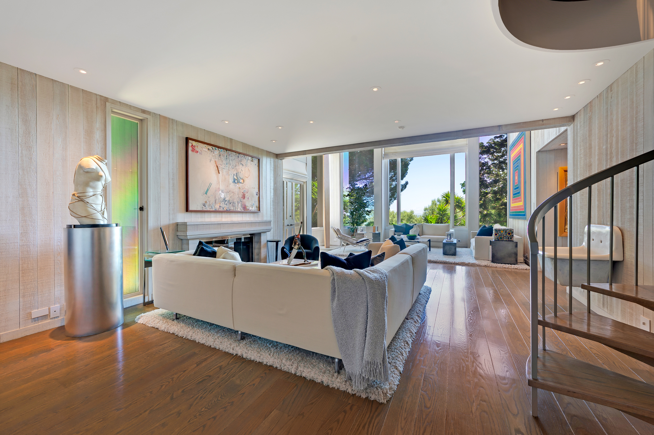 THE EXTRAORDINARY 'ART HOUSE' – image 8