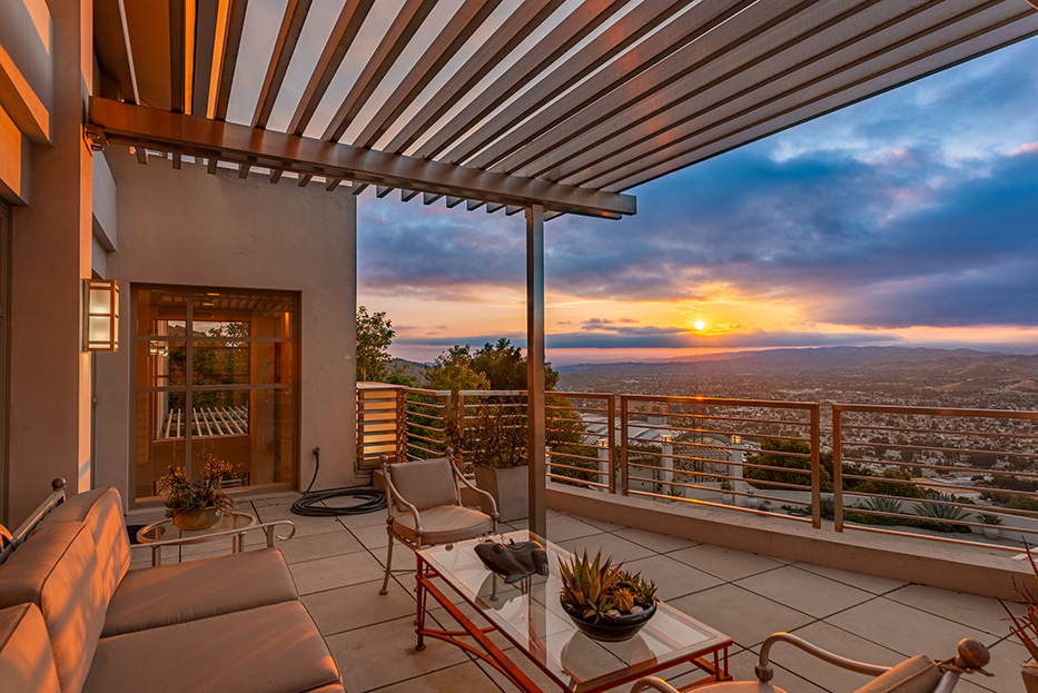 Luxurious Architectural Masterpiece on 111+ Acres in Santa Susana Knol – image 51