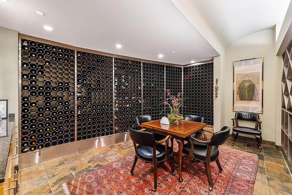 Luxurious Architectural Masterpiece on 111+ Acres in Santa Susana Knol – image 15