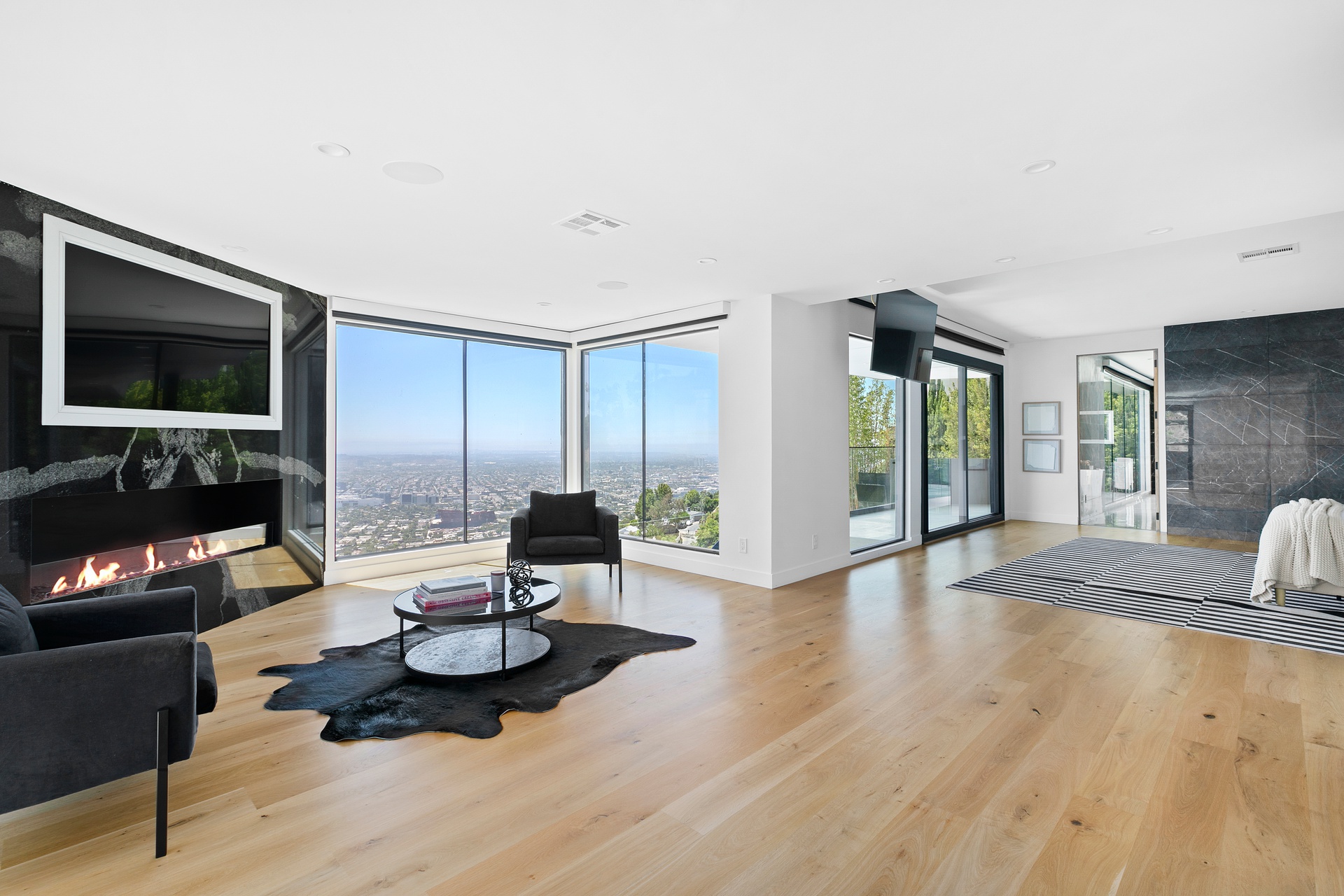 1924 Sunset Plaza Dr Los Angeles CA 90069 – image 17