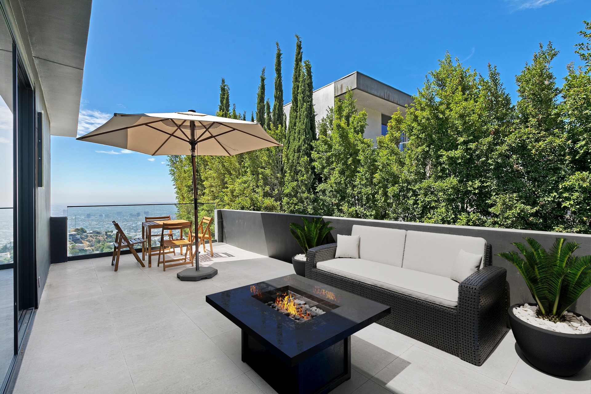 1924 Sunset Plaza Dr Los Angeles CA 90069 – image 25