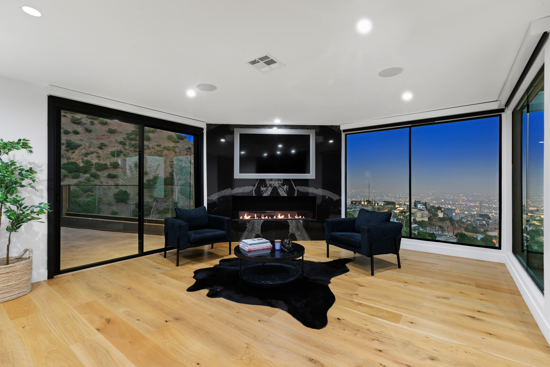 1924 Sunset Plaza Dr Los Angeles CA 90069 – image 44