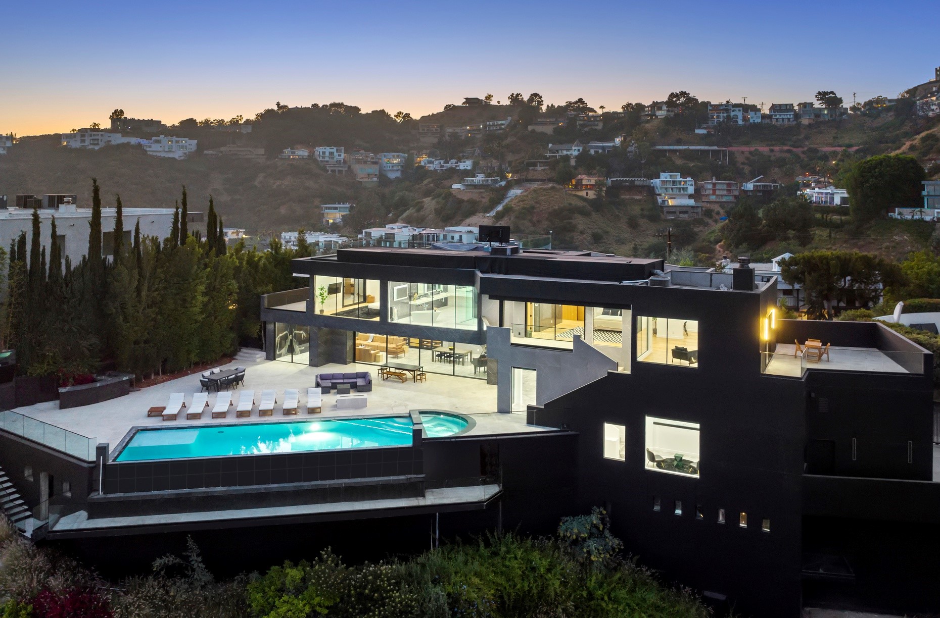 1924 Sunset Plaza Dr Los Angeles CA 90069 – image 1