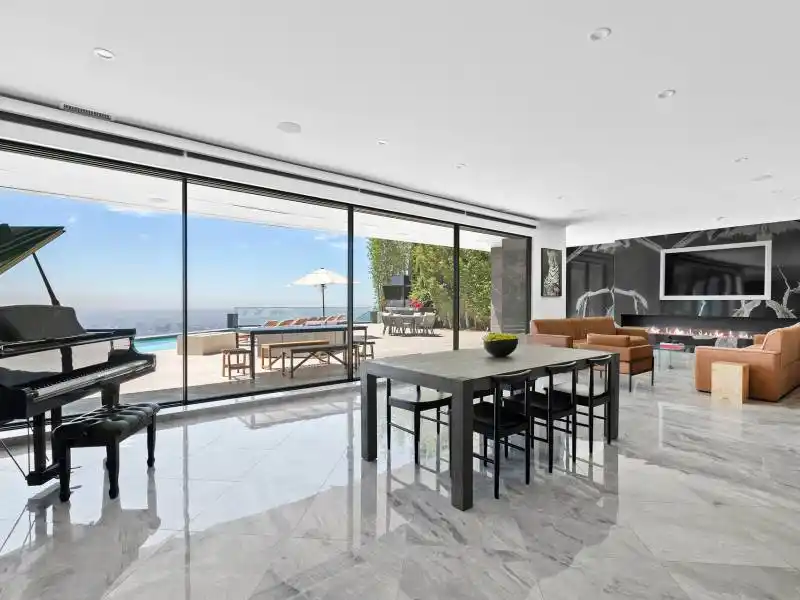 1924 Sunset Plaza Dr Los Angeles CA 90069 – image 7