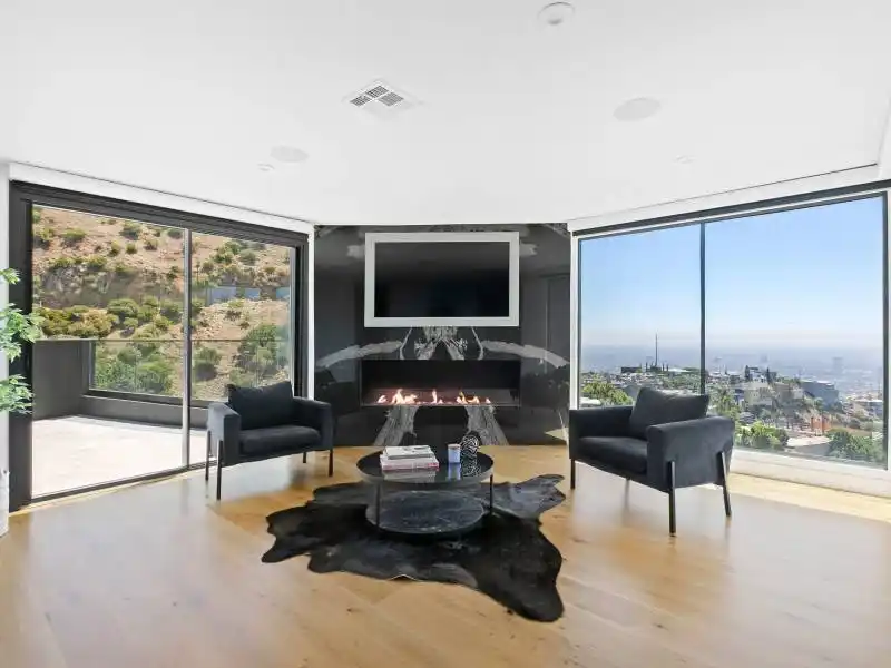 1924 Sunset Plaza Dr Los Angeles CA 90069 – image 16