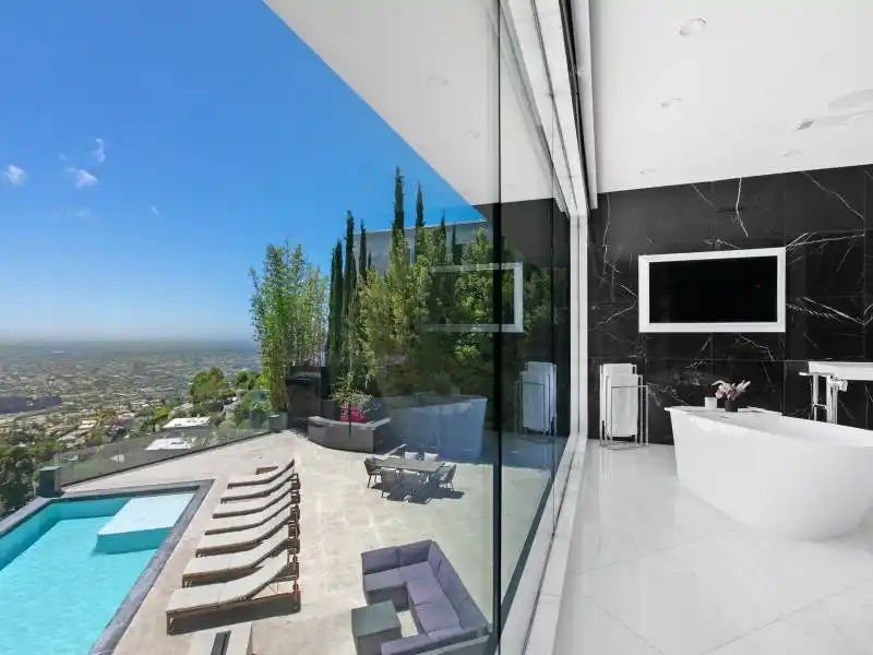 1924 Sunset Plaza Dr Los Angeles CA 90069 – image 18