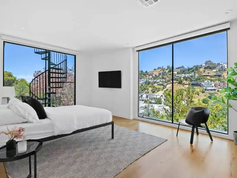 1924 Sunset Plaza Dr Los Angeles CA 90069 – image 26