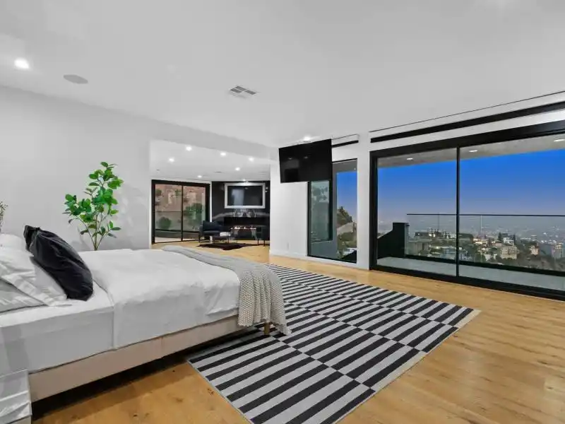 1924 Sunset Plaza Dr Los Angeles CA 90069 – image 43