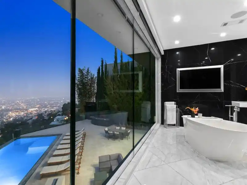 1924 Sunset Plaza Dr Los Angeles CA 90069 – image 45