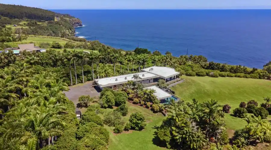 34-144 Kaihuiki Road, Papaaloa, Hawaii 96780, United States, 4 Bedrooms Bedrooms, ,6 BathroomsBathrooms,Residential,For Sale,34-144 Kaihuiki Road,1322584