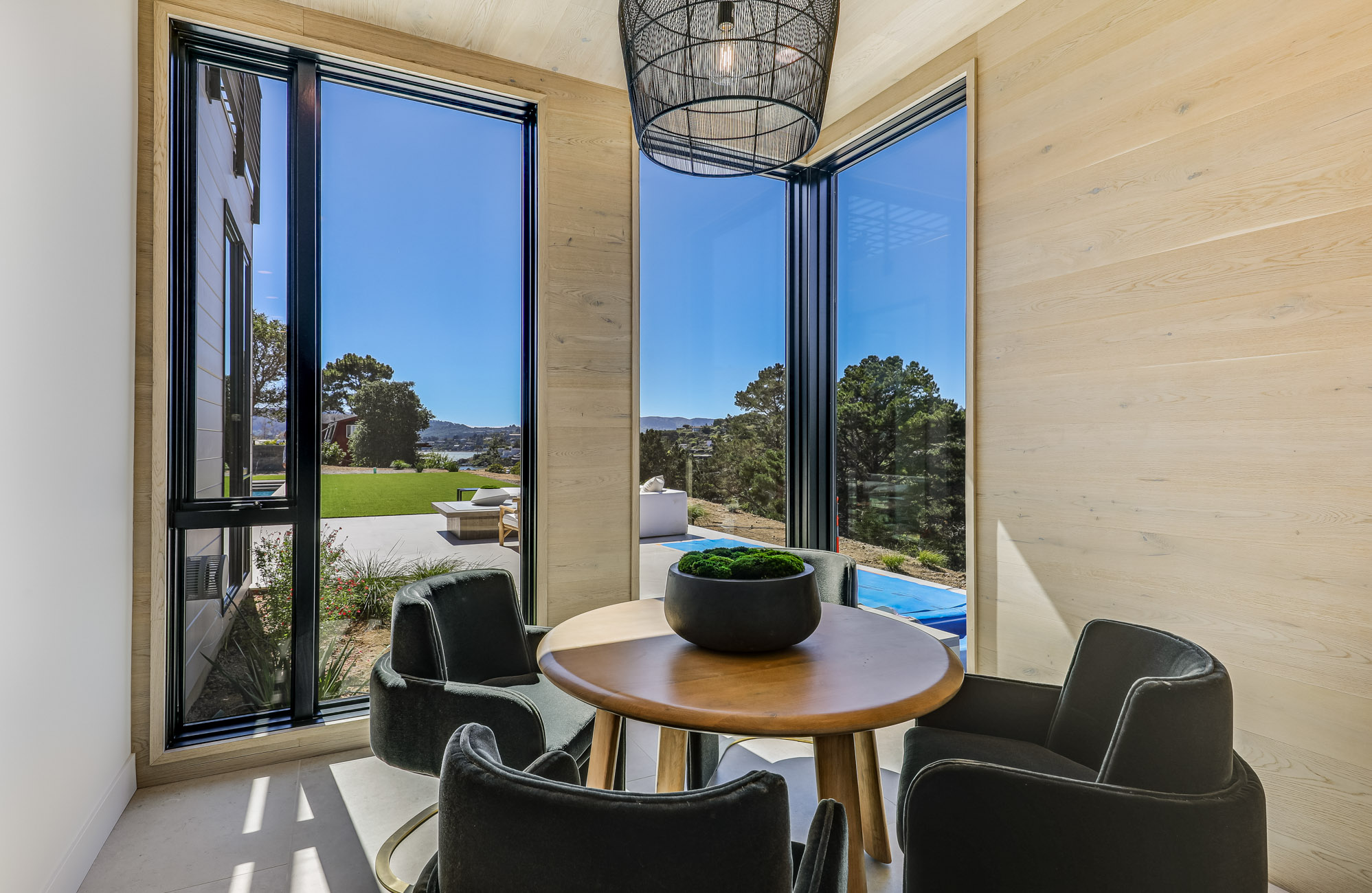 NEW MODERN LUXURY HOME – image 12