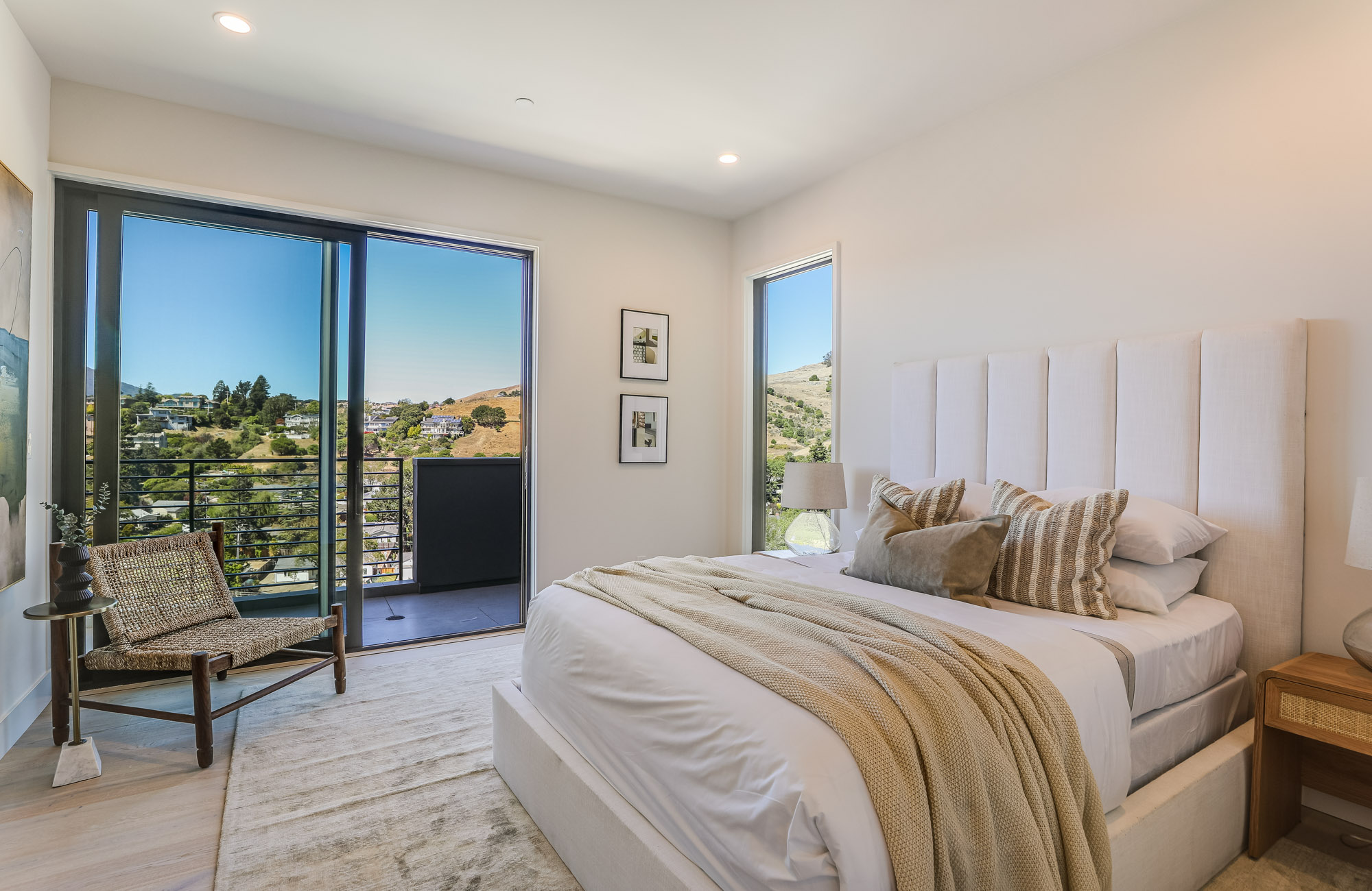 NEW MODERN LUXURY HOME – image 20