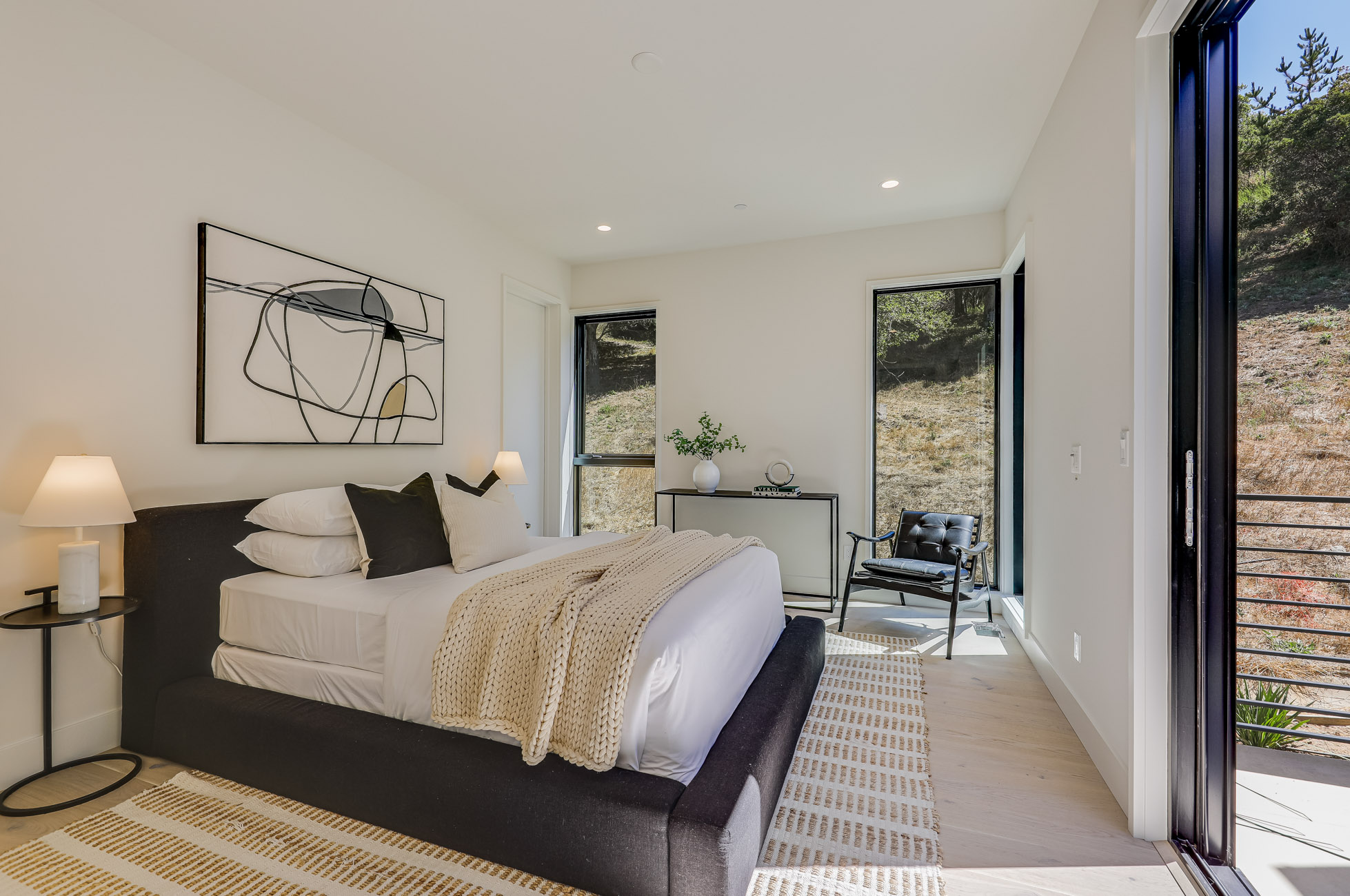 NEW MODERN LUXURY HOME – image 21