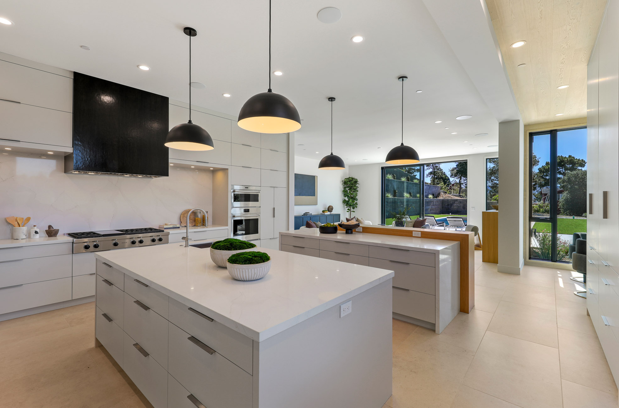 NEW MODERN LUXURY HOME – image 9