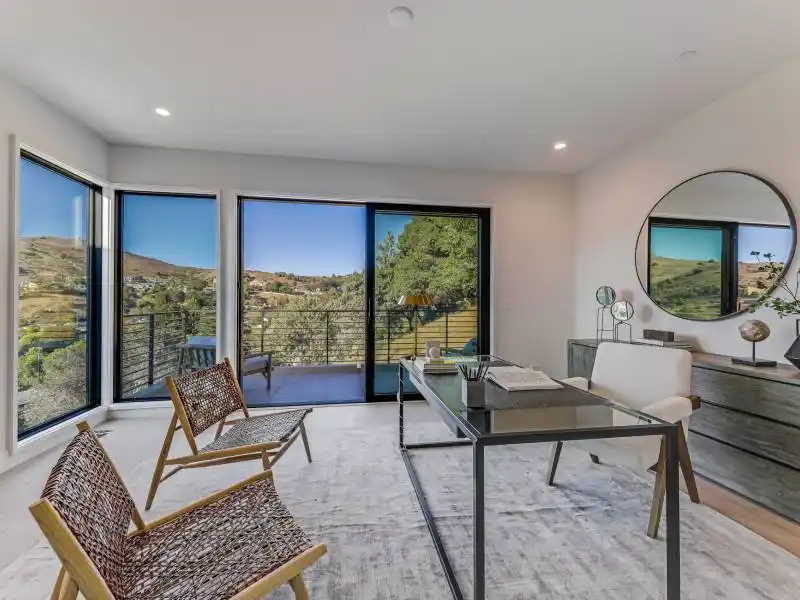 NEW MODERN LUXURY HOME – image 22