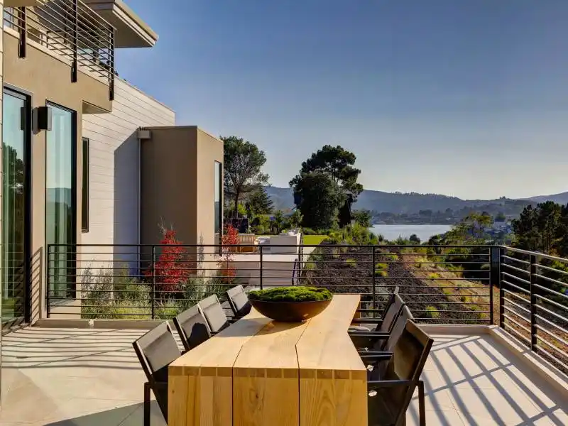 NEW MODERN LUXURY HOME – image 24