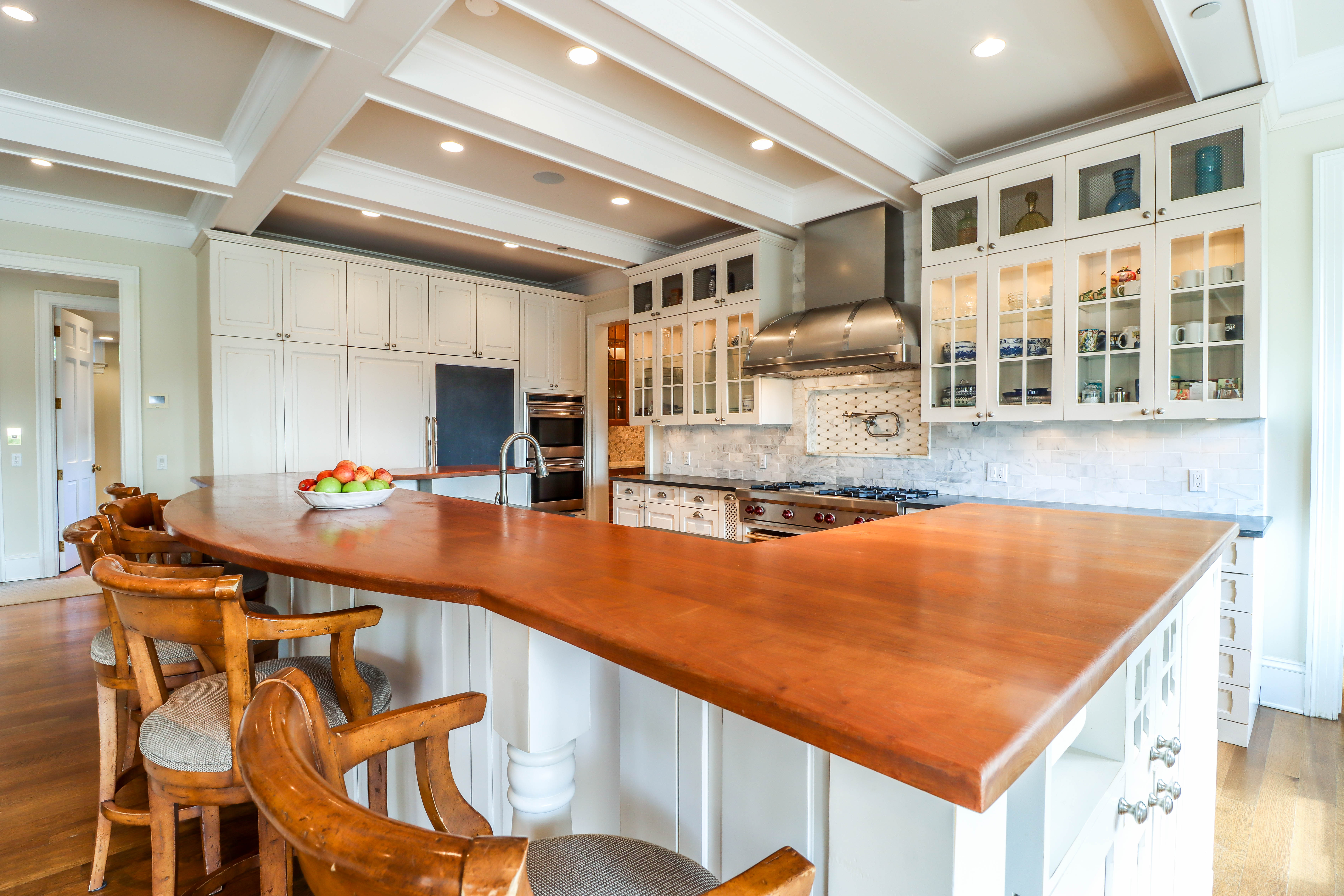 Incomparable Country Estate – image 10