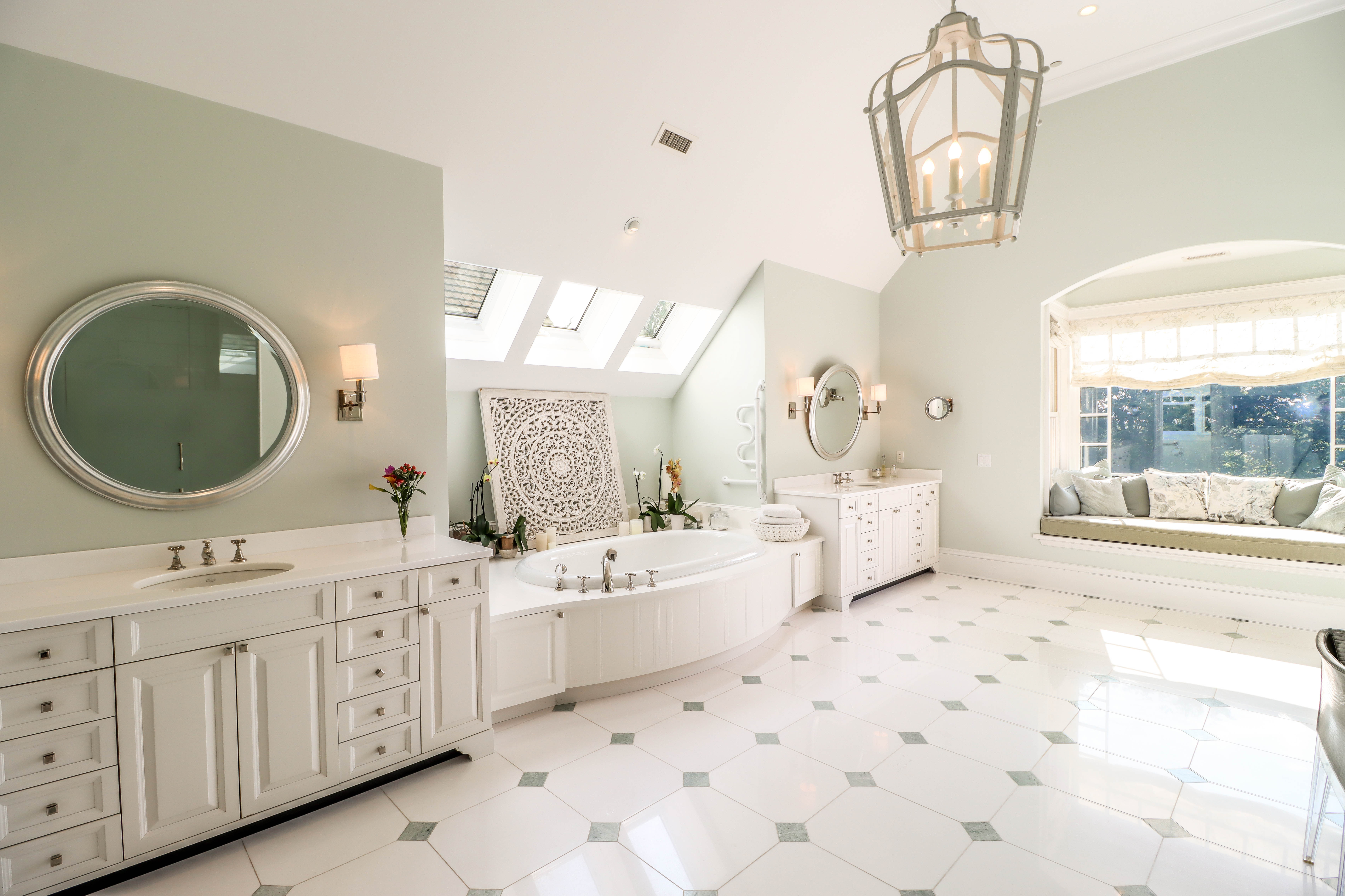 Incomparable Country Estate – image 12