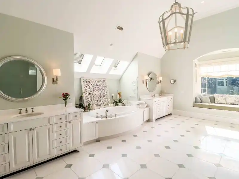 Incomparable Country Estate – image 12