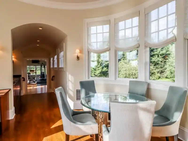 Incomparable Country Estate – image 13
