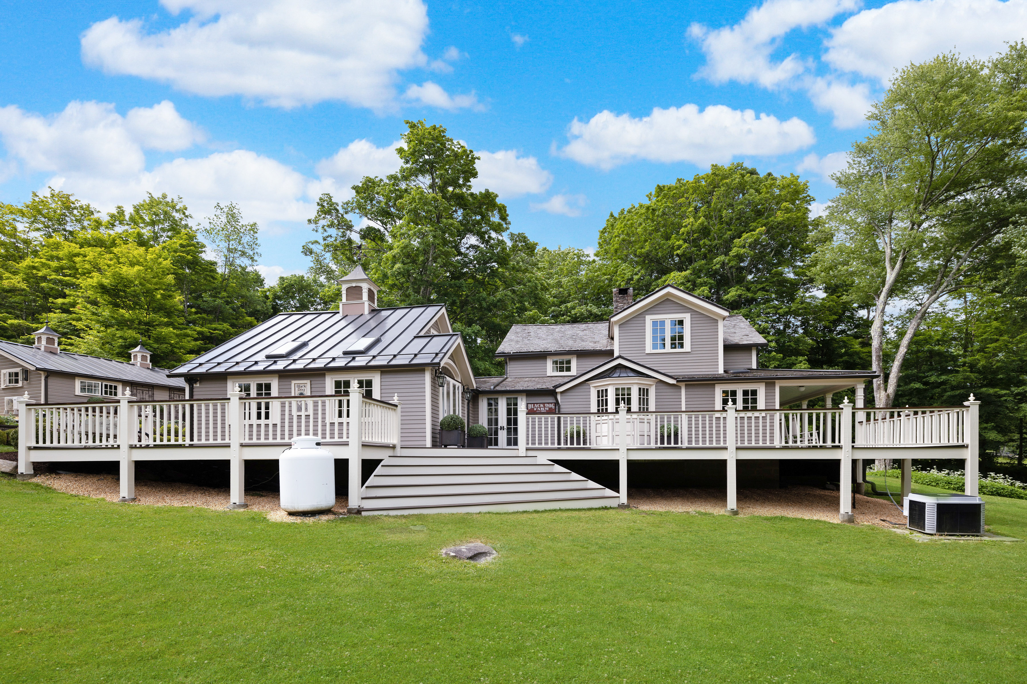 Black Dog Farm – image 33
