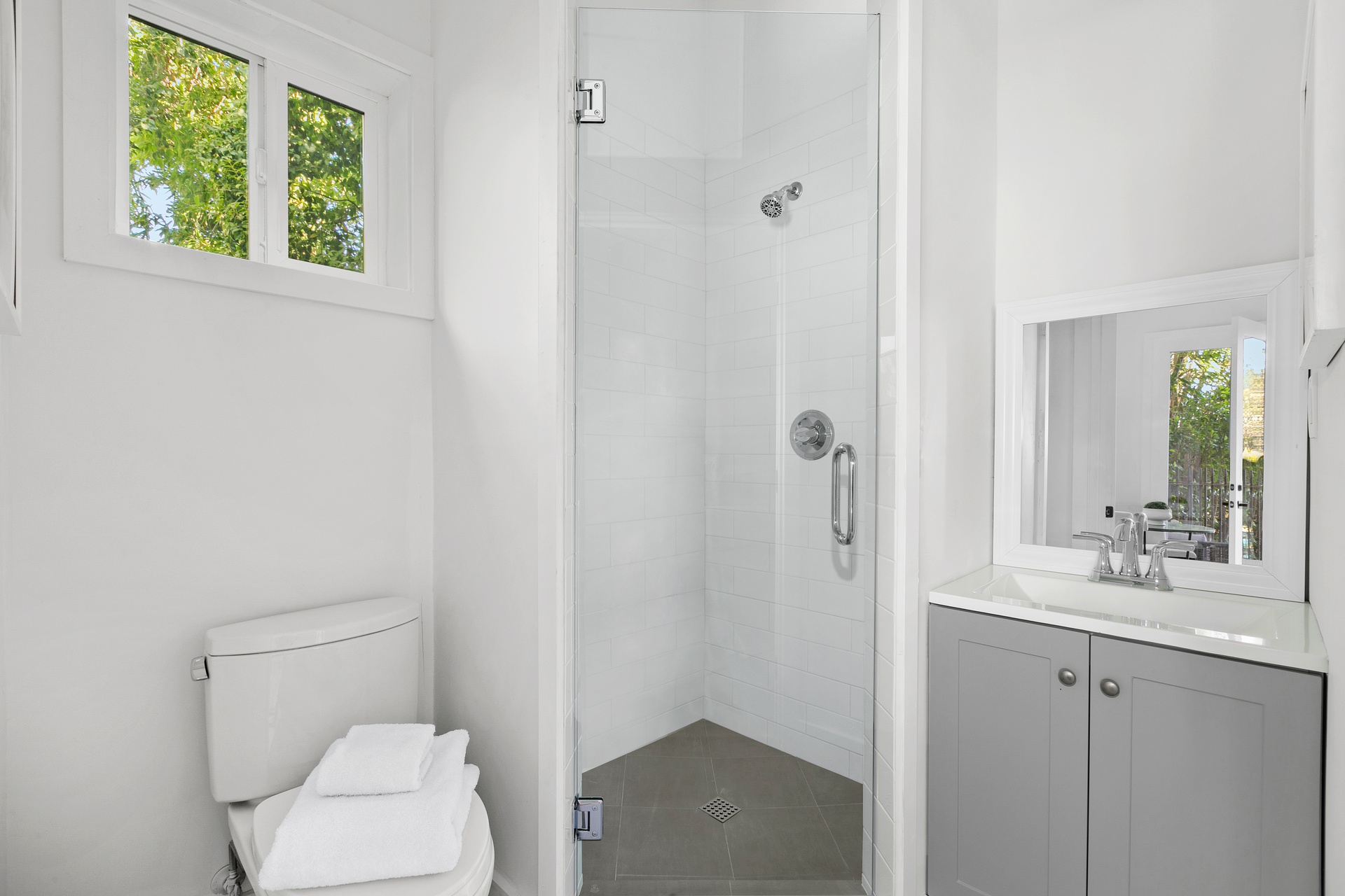 9625 Oaks Pass Rd. Beverly Hills, CA 90210 – image 22