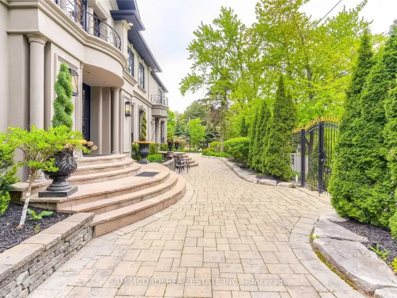 1540 Mississauga Road, Mississauga (W12955302) – image 2