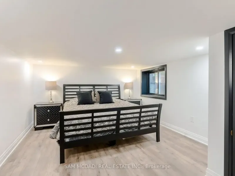 1540 Mississauga Road, Mississauga (W12955302) – image 33