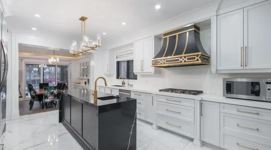 1540 Mississauga Rd, Mississauga, Ontario, L5H 2K1, Canada, 5 Bedrooms Bedrooms, ,6 BathroomsBathrooms,Residential,For Sale,1540 Mississauga Rd,1401519