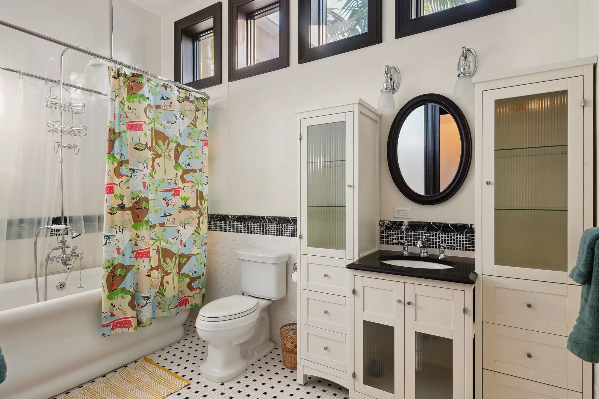 Five-Acre Oceanfront Estate – image 31