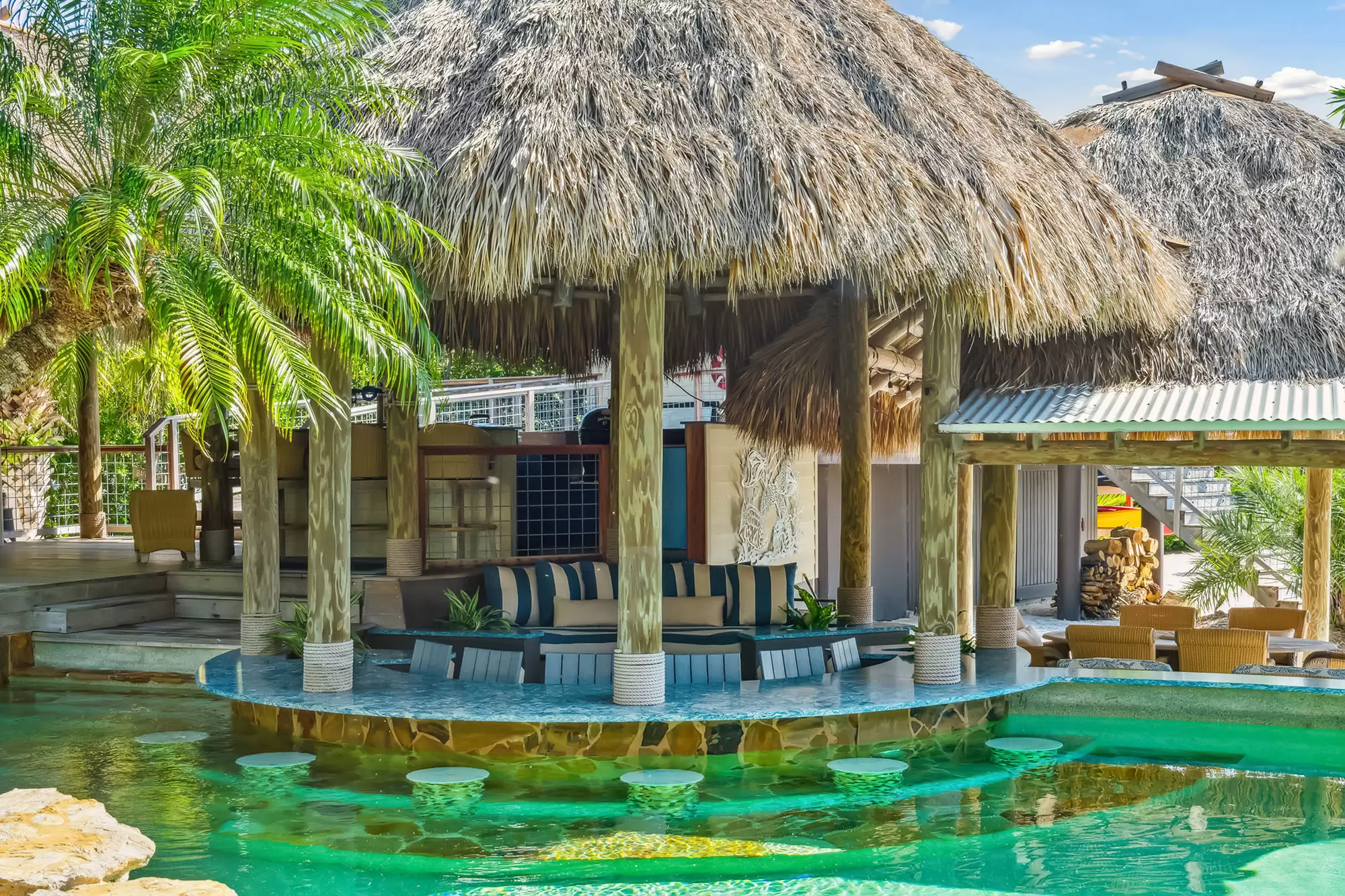 Five-Acre Oceanfront Estate – image 8