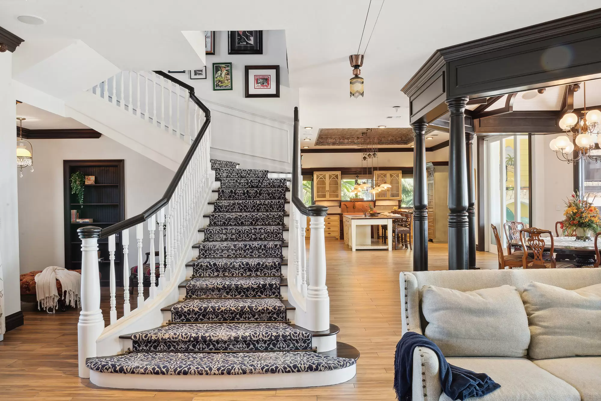 Five-Acre Oceanfront Estate – image 23