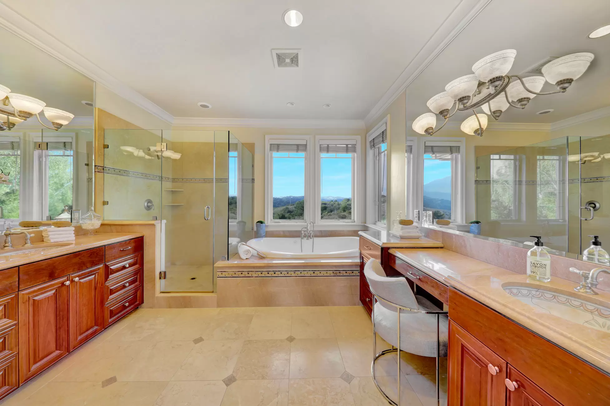 EXCEPTIONAL SAN FRANCISCO VIEWS – image 17