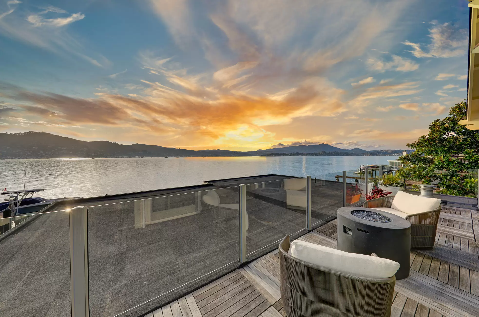LUXURY LIVING ON THE SAN FRANCISCO BAY – image 20