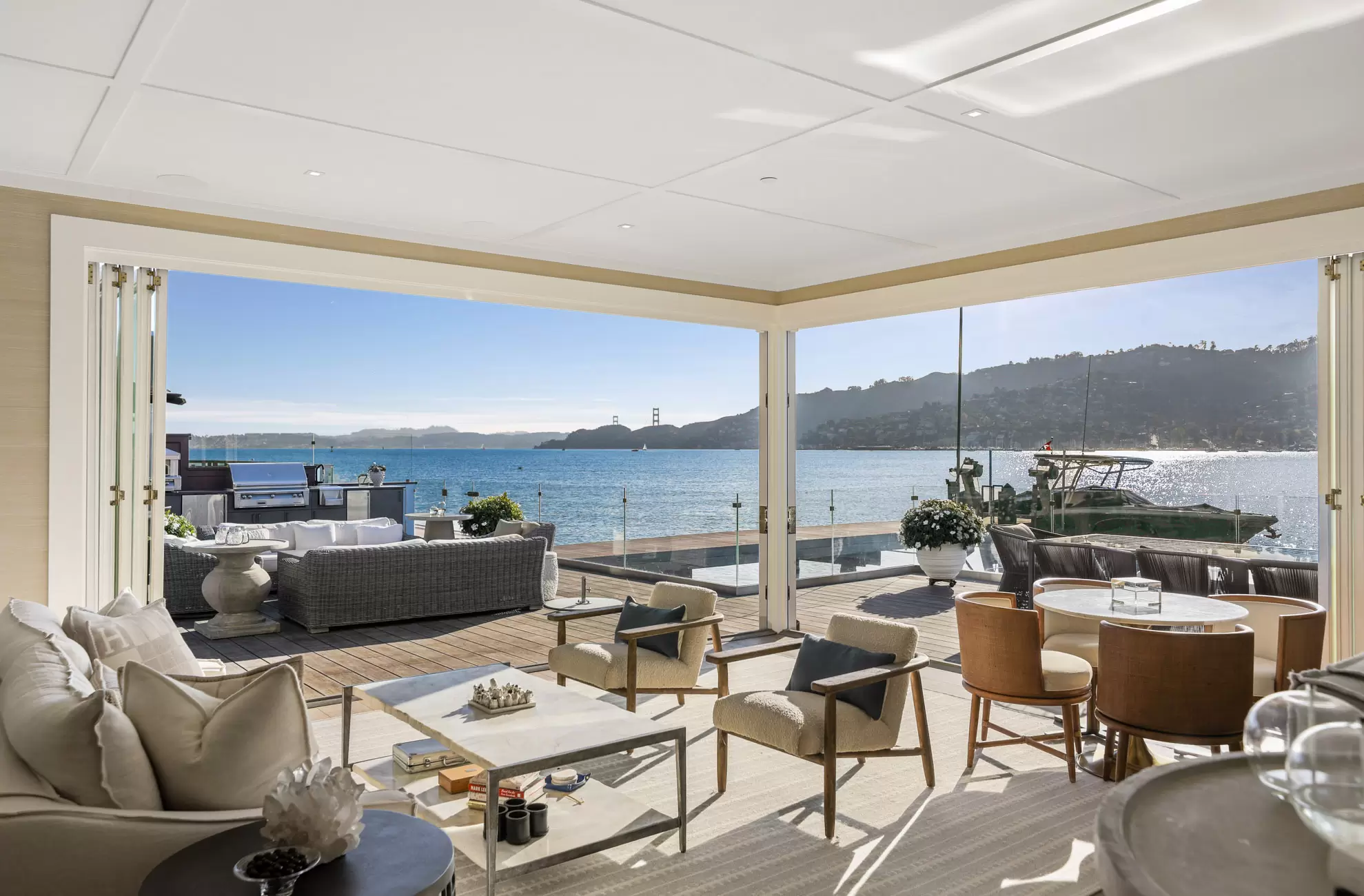 LUXURY LIVING ON THE SAN FRANCISCO BAY – image 6