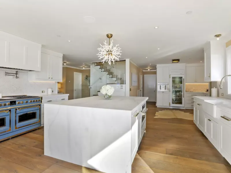 LUXURY LIVING ON THE SAN FRANCISCO BAY – image 12
