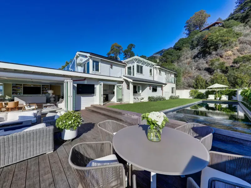 LUXURY LIVING ON THE SAN FRANCISCO BAY – image 5